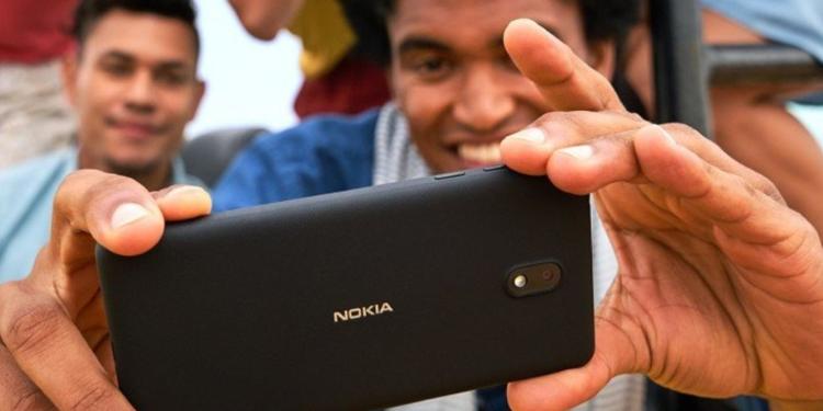 Bu da “Nokia”nın 100 dollarlıq smartfonu | FED.az