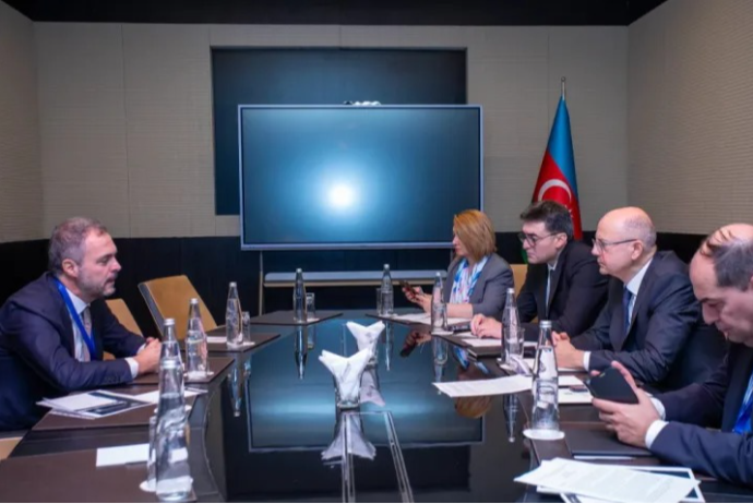 Avropaya Azərbaycan elektrik enerjisinin ixracı üçün yeni imkanlar müzakirə olunur – “Zhero” layihəyə maraq göstərir | FED.az