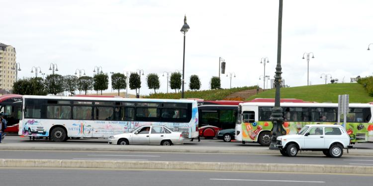 Bütün avtobuslarda yeni aparatlar quraşdırılacaq - YENİLİK | FED.az