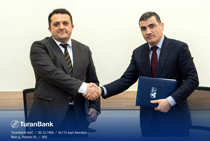Enerji Məsələlərini Tənzimləmə Agentliyi və "TuranBank" arasında əməkdaşlıq müqaviləsi imzalanıb | FED.az
