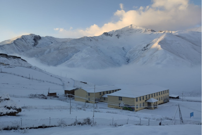 Daşkəsən və Gədəbəyin dağlarında qar yağıb - FAKTİKİ HAVA | FED.az