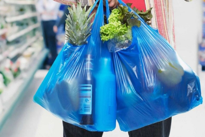 Mağazalardan polietilen torbaların pulla satılması tələb edilib – VERGİ XİDMƏTİNDƏN BİLDİRİŞ | FED.az