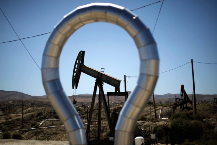 AMB neft-qaz sektorunda iqtisadi azalmaya dair proqnozlarını açıqlayıb | FED.az