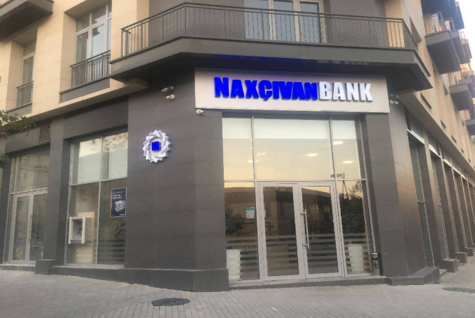 “Naxçıvan Bank”ın Bakı filialının - RƏHBƏRİ DƏYİŞDİ | FED.az