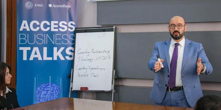 Baş iqtisadçı "Access Business Talks" iştirakçılarına AİB-in reallaşdırdığı layihələrdən danışıb | FED.az