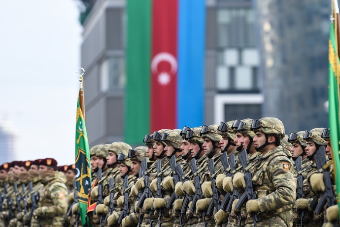 Hərbçilərin əmək pensiyasına əlavələrin verilmə qaydası - DƏYİŞİR | FED.az