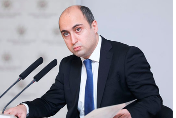 Nazir: "Tam ştatlı müəllimin maaşı ölkə üzrə orta maaşdan ən azı iki dəfə yüksək olmalıdır" | FED.az