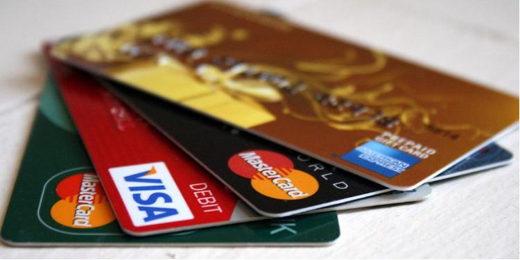 Martda bank kartlarının sayı dəyişməyib | FED.az