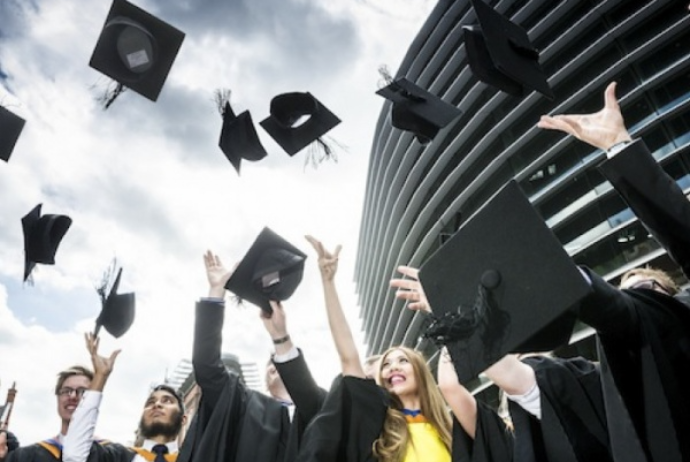 120 min universitet məzunundan 70 mini işləyir,  onların 40 mini 400 manatdan az maaş alır – YENİ RƏQƏMLƏR | FED.az