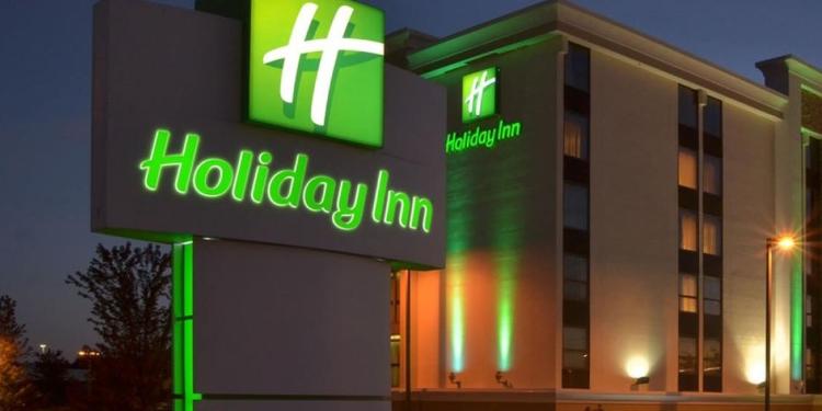 "Holiday İnn" işçi axtarır - VAKANSİYA | FED.az