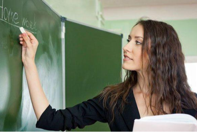 Nazir tamştatlı müəllim konseptinin həyata keçiriləcəyi vaxtı açıqlayıb | FED.az