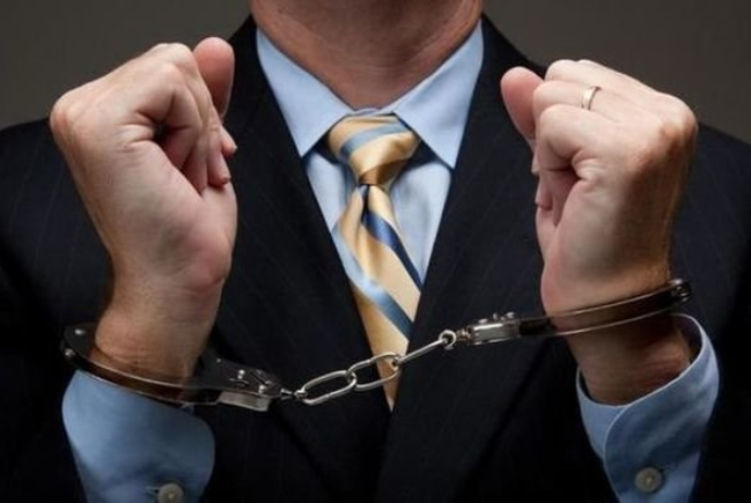 Azərbaycanda işçilərin şikayət etdiyi sahibkarı - POLİS HƏBS EDİB | FED.az