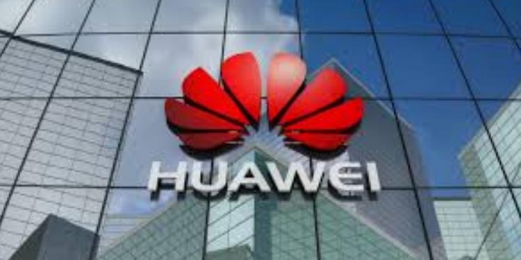 "Huawei" şirkəti Androidsiz işləyən - 1 MİLYON SMARTFON BURAXIB

  | FED.az