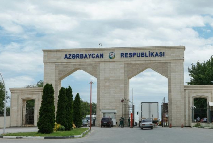 Avtomobil ilə Azərbaycana giriş-çıxışa - İCAZƏ VERİLİR? | FED.az