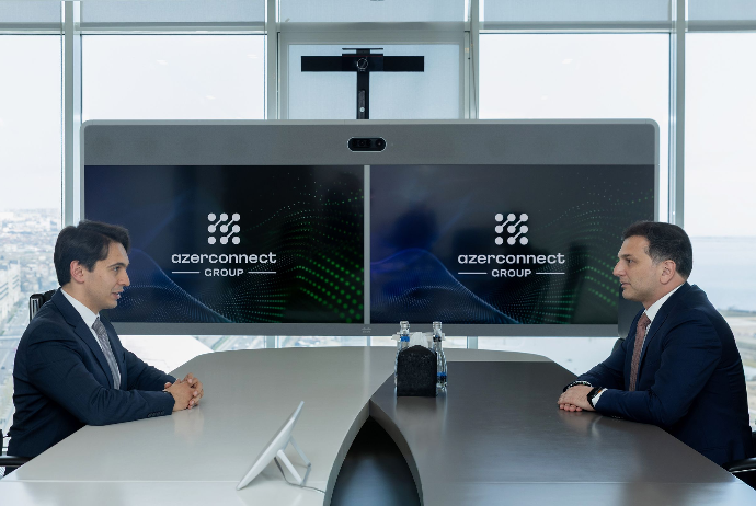 “Azerconnect Group”un baş direktoru Emil Məsimov “Yüksəliş” müsabiqəsinin qalibi ilə görüşüb | FED.az