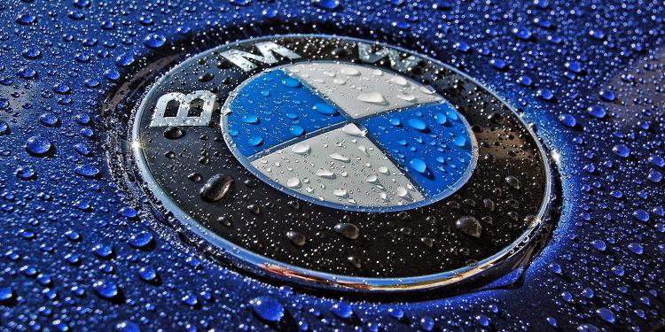 "BMW" 193 min avtomobilini geri çağırır | FED.az