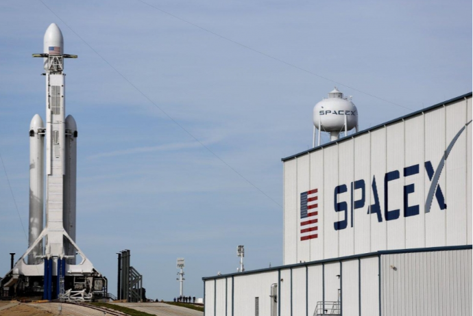 “SpaceX” 22 “Starlink” peykini - ORBİTƏ ÇIXARDI | FED.az