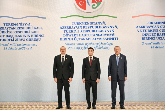 Azərbaycan, Türkiyə və Türkmənistan prezidentləri - GÖRÜŞDÜ - FOTOLAR | FED.az