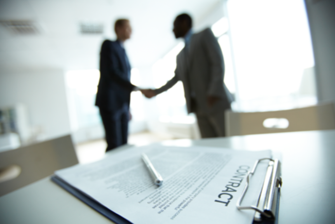 Azərbaycanda kredit götürən şəxslər işsiz qalmaqdan sığortalanacaq | FED.az