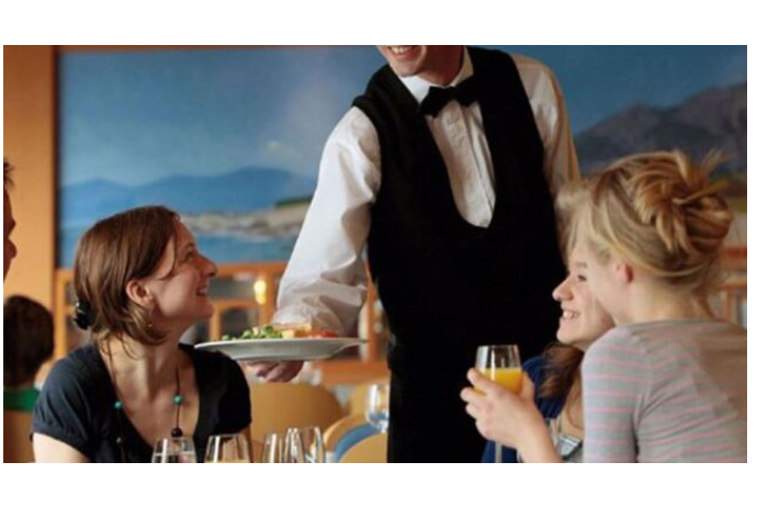 Türkiyədə restoran-kafelərdə müştəridən servis haqqı tutmaq - QADAĞAN EDİLİR | FED.az