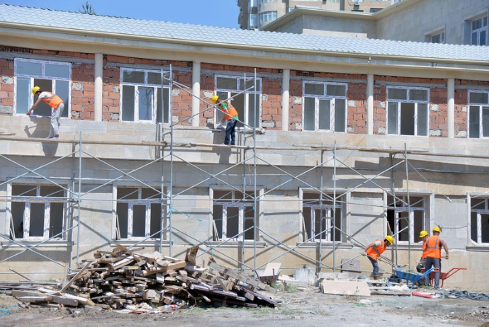 Azərbaycanda əsaslı təmirə ehtiyacı olan məktəblərin sayı açıqlanıb | FED.az