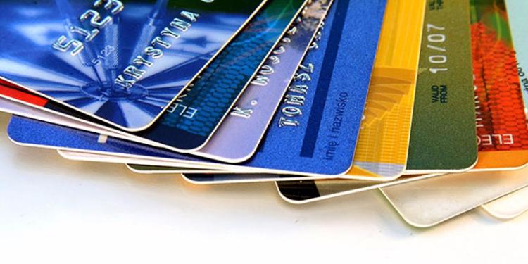 Ödəniş kartları ilə aparılan valyuta əməliyyatları üzrə maliyyə qurumlarının RENKİNQİ | FED.az
