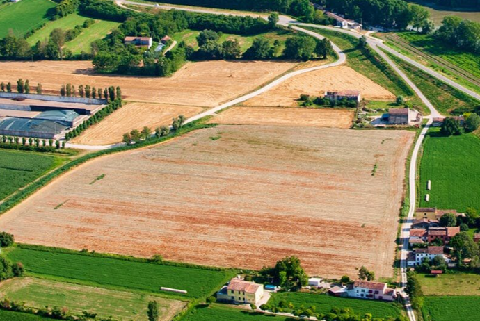 Kənd təsərrüfatı  kreditləşdirilməsi  - 2 MİLYARD MANATI KEÇDİ | FED.az