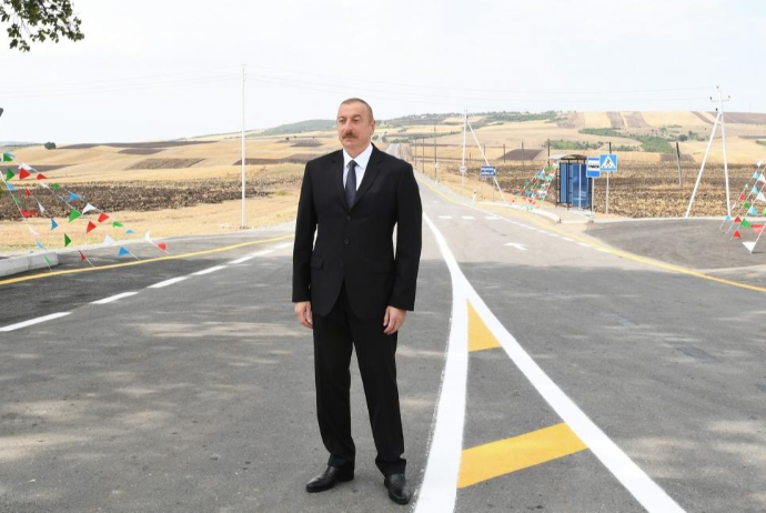 Prezident İsmayıllıda yol açılışında - İŞTİRAK EDİB | FED.az