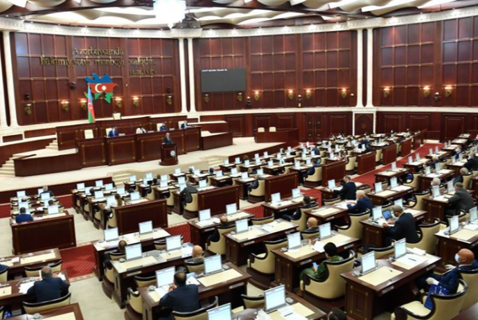 Milli Məclisə "Nəqliyyat-ekspedisiya fəaliyyəti haqqında" yeni qanun layihəsi daxil olub | FED.az