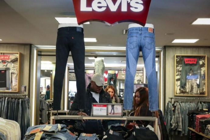 "Levi’s"ın satışları - 62% AZALIB | FED.az