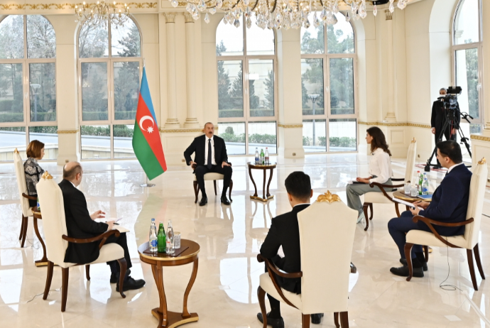 "Laçın dəhlizi bizim nəzarətimizdədir, orada istənilən maşını saxlaya bilərik və heç kim bizə heç nə deyə bilməz" | FED.az