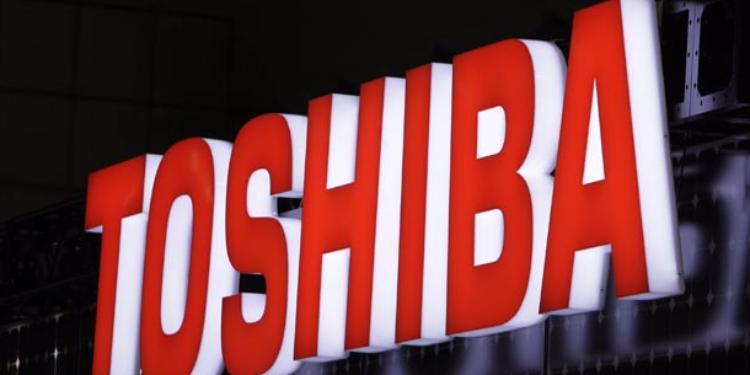 Акции Toshiba рухнули на 18% из-за инсайдерской информации | FED.az