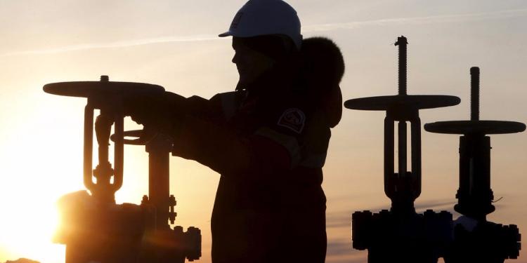 Разведка месторождений нефти и газа в мире упала до минимума 70 лет | FED.az