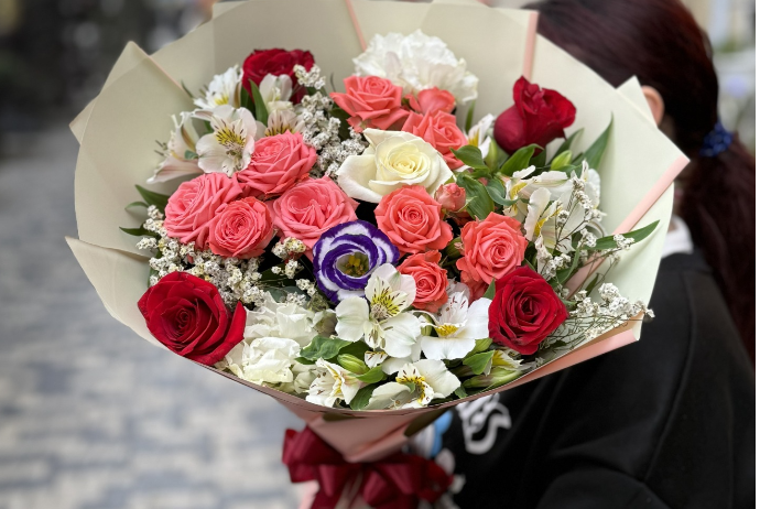 14 fevral bazarı - Bakıda gül və hədiyyələrin - QİYMƏTİ | FED.az