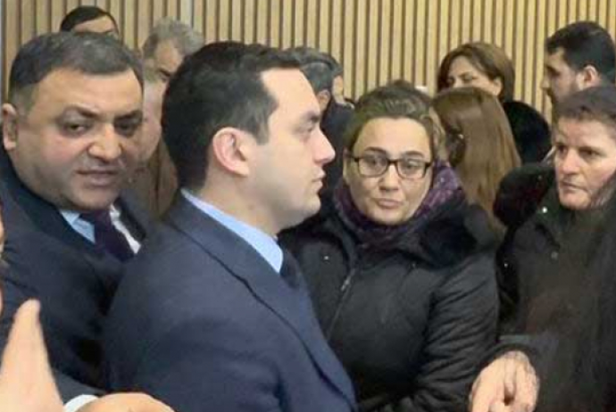 Stomatoloqların kütləvi etirazı: TƏBİB 1140 həkimi ixtisar etmək istəyir - ARAŞDIRMA | FED.az