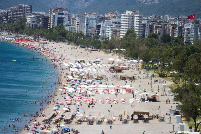 Antalyaya bir gündə - 100 MİN TURİST GƏLDİ | FED.az