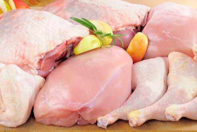 Azərbaycanda toyuq ətinə tələbat kəskin artdı - VİDEO | FED.az