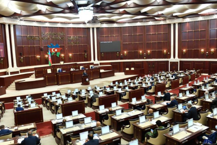 Milli Məclisin payız sessiyasının ilk iclasının gündəliyi açıqlandı - SİYAHI | FED.az