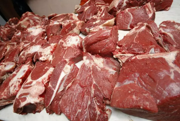 Xaricdən ətin kiloqramı 4 manata gətirilir - QİYMƏTİ 40 QƏPİK BAHALAŞIB | FED.az