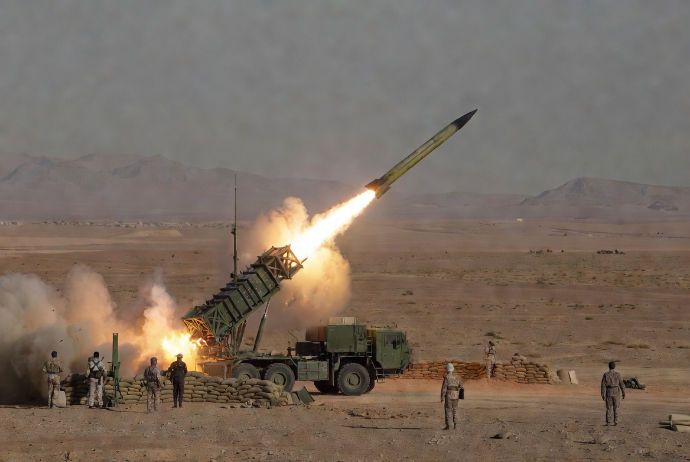 İranın 3 neft-kimya şirkətinə hücum edilib - Yanğın başlayıb | FED.az