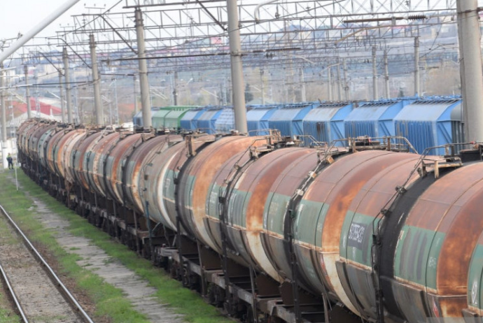 Azərbaycandan yola salınan neft məhsullarının ilk partiyası Ermənistana çatıb | FED.az