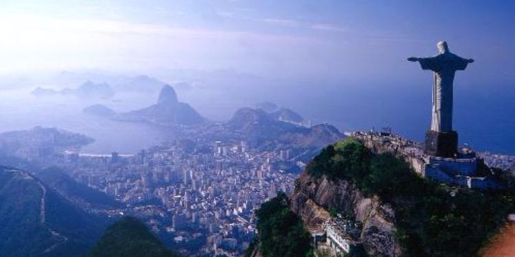 Portuqaliyalı nazir Rio küçələrində qarət olundu | FED.az