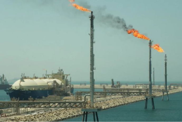 İranın zərbələri "QatarEnergy"nin zavodlarında istehsalın dayanmasına səbəb olub | FED.az