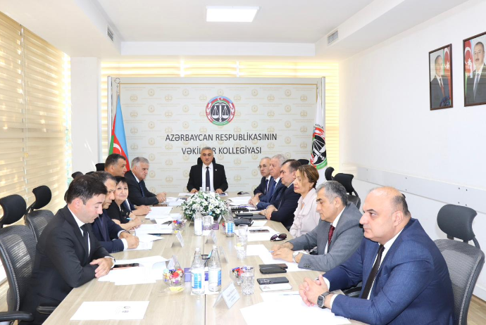 2 vəkilə töhmət verilib, 4 vəkilə xəbərdarlıq edilib | FED.az