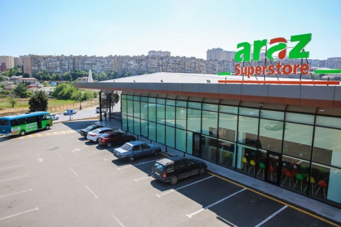 “Araz Supermarket”də 500 kq - ZƏRƏRLİ MƏHSUL AŞKARLANIB | FED.az