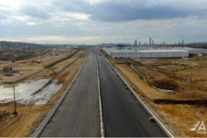 Bakıda tixacı azaldacaq avtomobil yolunun tikintisi 75 % yerinə yetirilib - VİDEO | FED.az