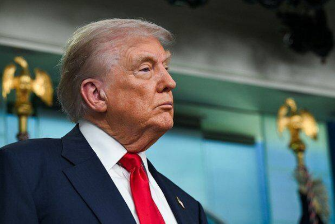 Tramp neftin qiymətinin “çox sürətlə aşağı düşəcəyini” bildirib | FED.az