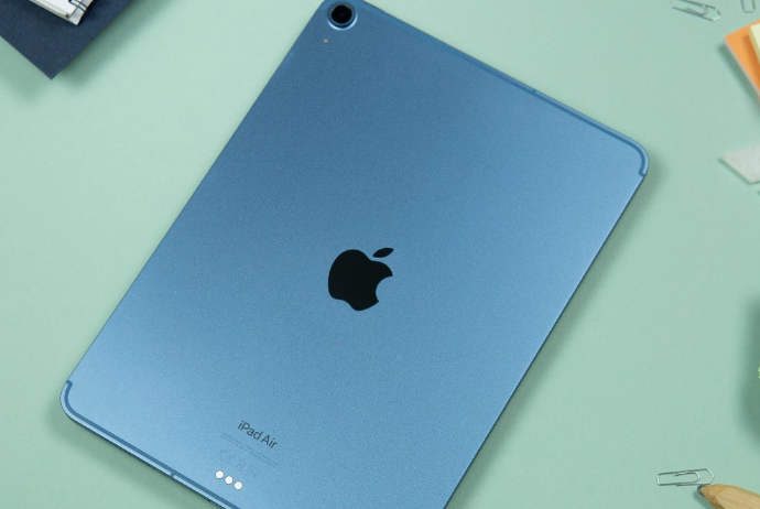"Apple"ın Azərbaycanın planşet bazarındakı payı son 2 ayda 2,5 dəfə azalıb | FED.az
