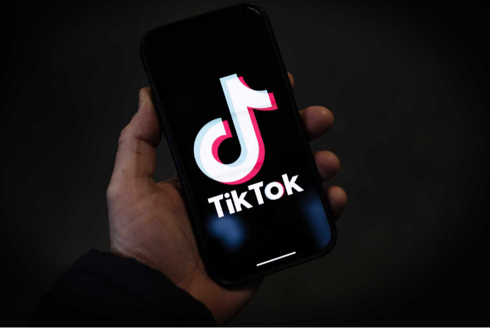 Bank işçisi müştərilərin depoziti ilə “TikTok”da hədiyyə alırmış... - 158 min manat batdı | FED.az