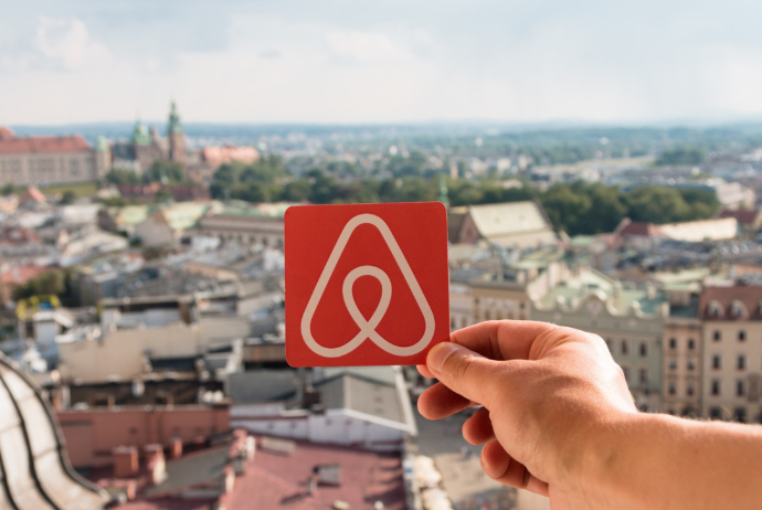 "Airbnb" Rusiya və Belarusda fəaliyyətini - DAYANDIRIB | FED.az